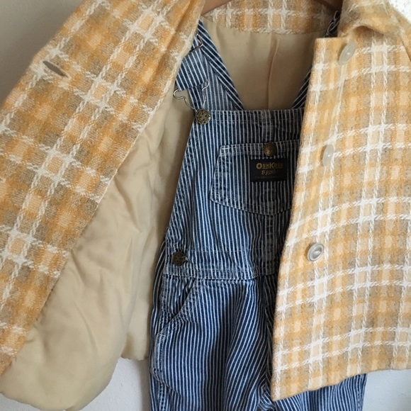 **  SOLD ** Vintage Wool Coat - Picture 4 of 6